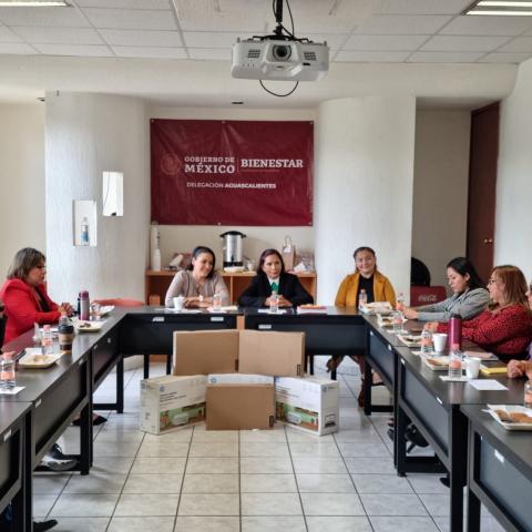 Reconoce Morena que se rebasó la capacidad de la delegación del Bienestar en la entrega de apoyos