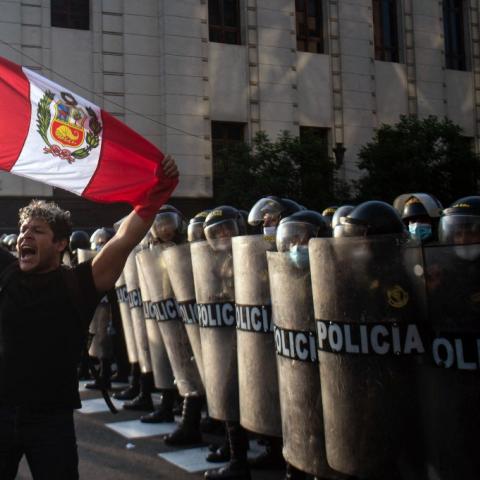 ONU pide fin de violencia en Perú
