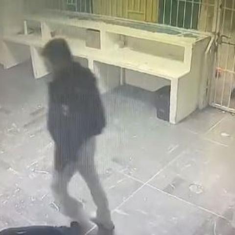 Momento del incendio en INM de Ciudad Juárez 