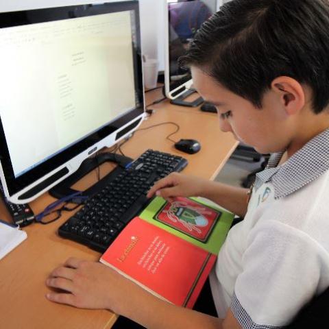 Padres de familia desconocen cómo serán los nuevos libros de la SEP