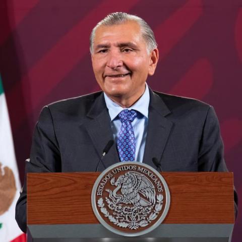 Llama Adán Augusto López a construir equilibrio entre razón y pasión en política