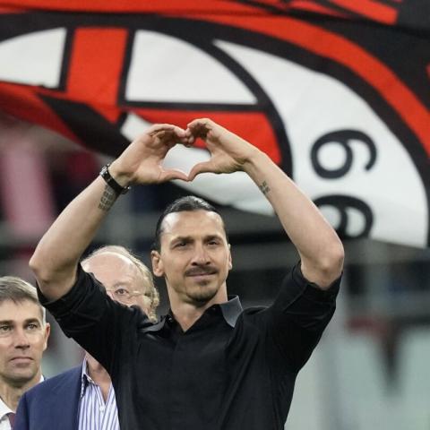 Ibrahimovic le dice adiós a las canchas