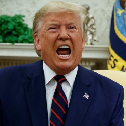 Abogada de Trump defiende derecho a poseer documentos desclasificados