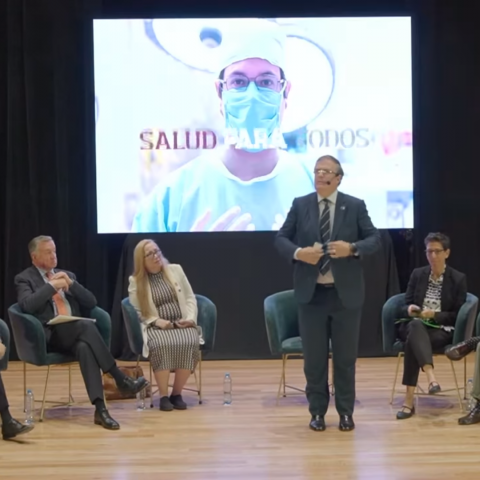 Marcelo Ebrard presentó su plan "Salud para todos"