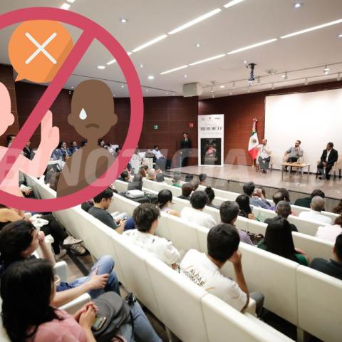 Si se tratase de servidores públicos, la pena será acreedora a 10 años de prisión.