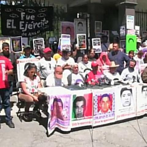 Padres de Ayotzinapa 