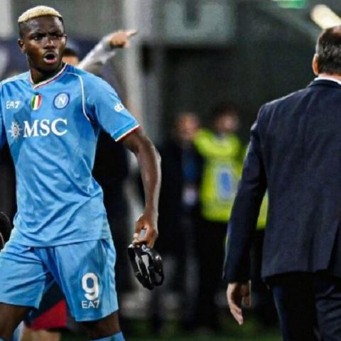 Osimhen molesto con Napoli