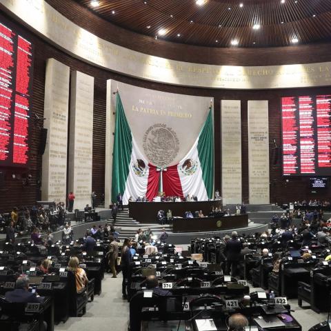 Aprueban tres nuevos fideicomisos para Fuerzas Armadas