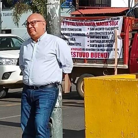 Amarran a subsecretario de Gobierno de Oaxaca a un poste en protesta