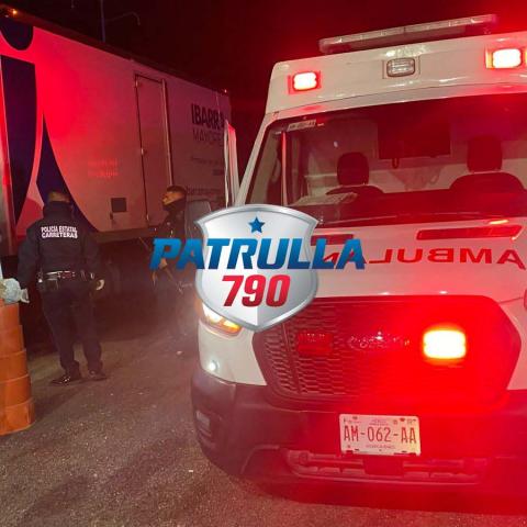 El conductor llegó a pedir ayuda a la Puerta de Acceso Oriente en donde confirmaron la muerte de su acompañante