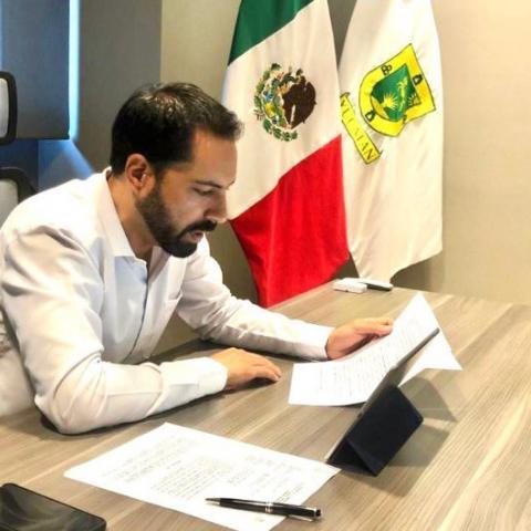 Mauricio Vila 