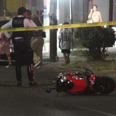 Su ex pareja se enteró por la transmisión en vivo y llegó al lugar para dar a conocer los datos
