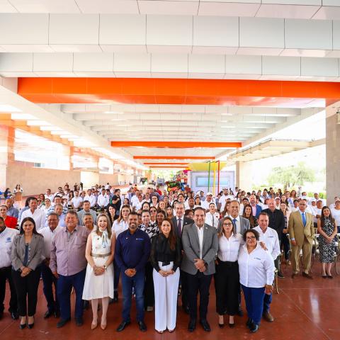 Tere Jiménez e integrantes de Fedesa 