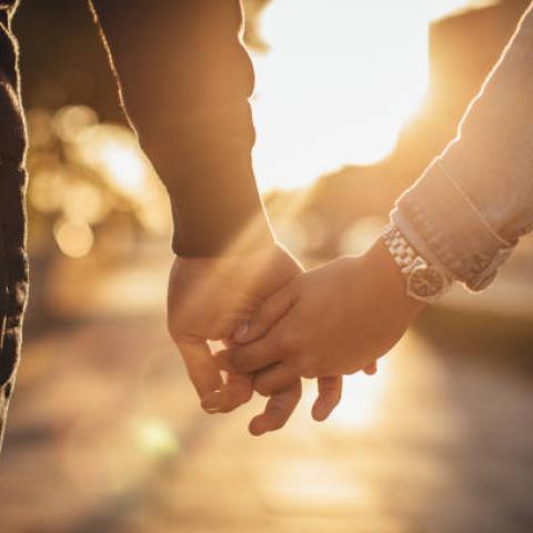 Disminuye el matrimonio y crece la unión libre en Aguascalientes