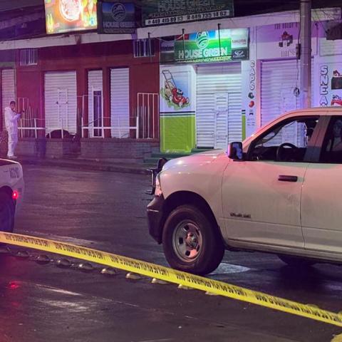 Los dos agresores y la víctima estaban en el establecimiento y al salir sucedió el ataque