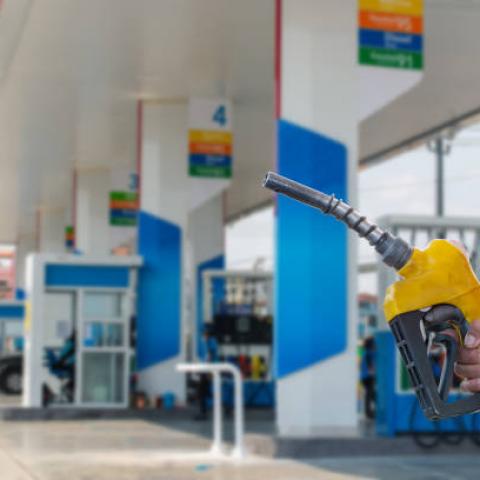 Sube ligeramente el precio de la gasolina con el arranque del 2025