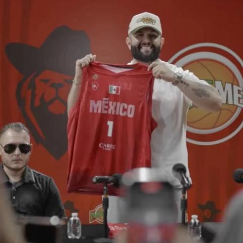 CARÍN LEÓN BASKETBALL