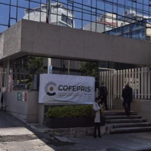 El INAI ordena a Cofepris revelar lista de los medicamentos más falsificados.