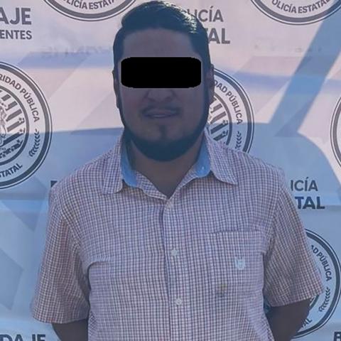 Fue detectado orinado a pie de carretera y a la vista de los que pasaban por el lugar