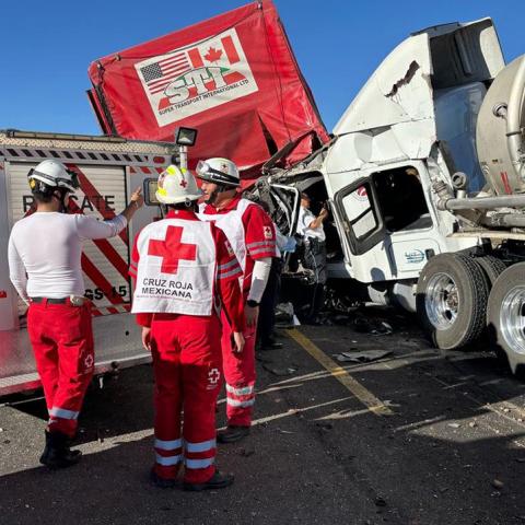 El fuerte choque ocurrió en el libramiento carretero a la altura de la caseta de Chichimeco
