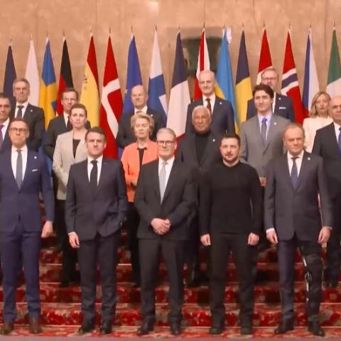 Líderes mundiales en cumbre 