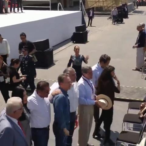 Morenistas se disculpan con Sheinbaum por "desaire" en el Zócalo