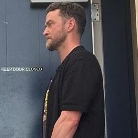 Policía que arrestó a Justin Timberlake por conducir ebrio recibe reconocimiento