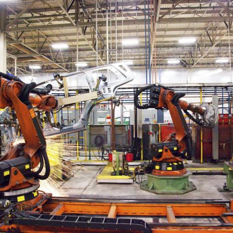 Aplicación de aranceles son un ‘descalabro’ para industria automotriz: Sector empresarial