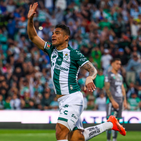 Santos 2-1 León