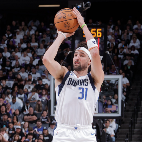 MAVERICKS VS KINGS PLAY IN 2025