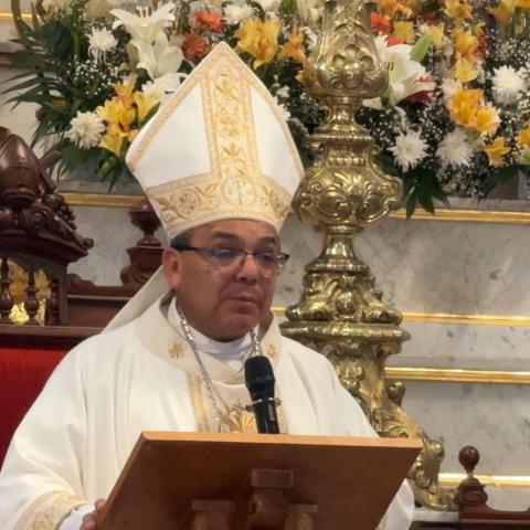 Con 88 campanadas, Obispado de Aguascalientes despide al Papa Francisco