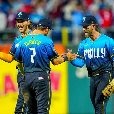 Phillies 3-2 Dodgers