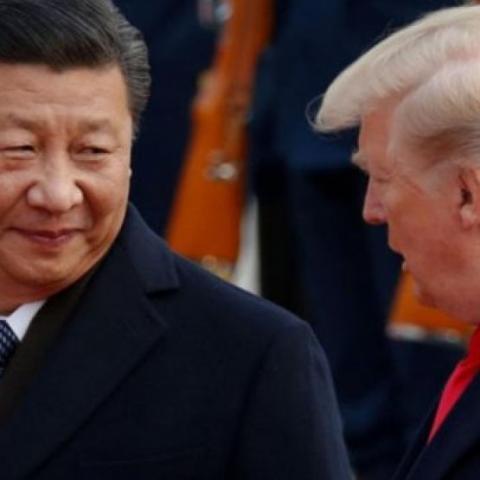 China eleva aranceles a productos estadounidenses al 125%