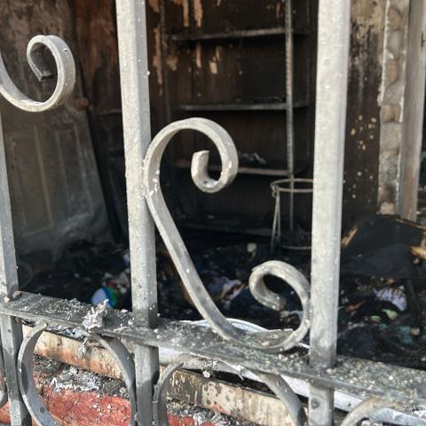 Tras una búsqueda desesperada, los bomberos confirmaron que no había personas en el interior 