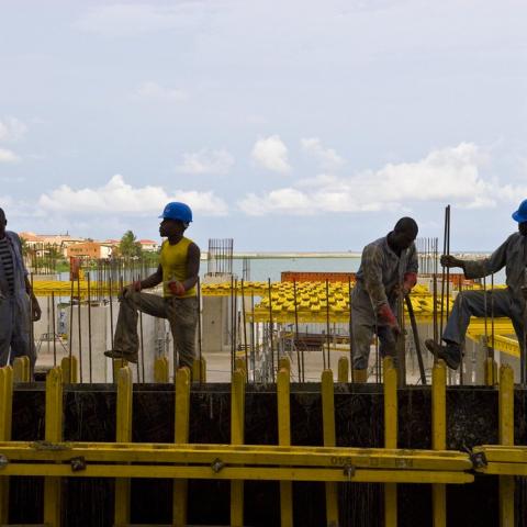 Constructoras del estado piden ser contempladas en obra pública; la mitad son MIPyMES 