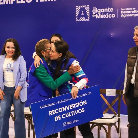 Apoyo al campo 