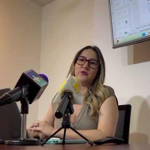 Dafne Viramontes, Pdta. Colegio de Economistas 