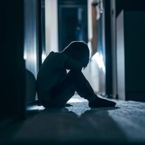7 de cada 10 infantes en terapia presentan síntomas de abuso sexual; psicólogos piden denunciar
