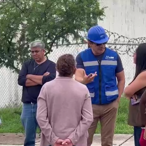Vecinos de Lomas del Sur amagan con cierres viales ante falta de agua 