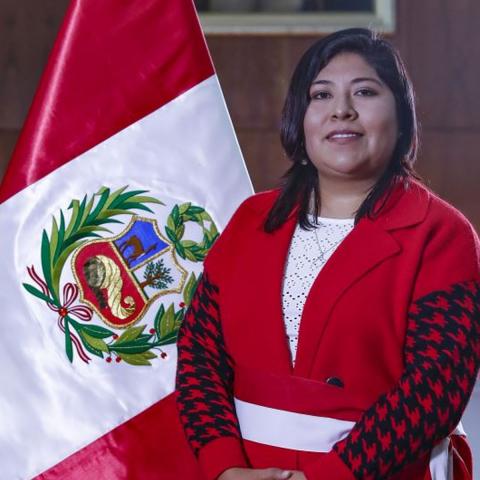 Perú ordena capturar y encarcelar a Betssy Chávez, ex primera ministra, asilada en la embajada de México 