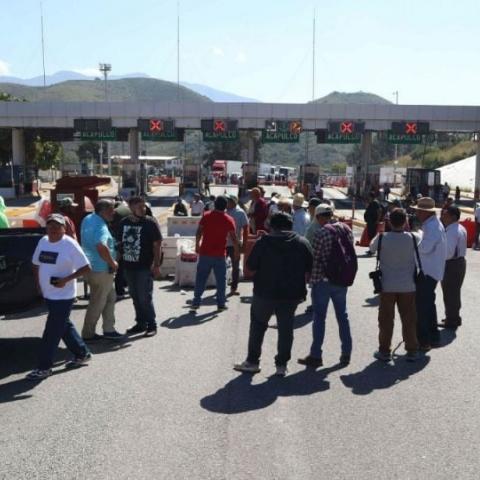 Bloqueos Carreteros