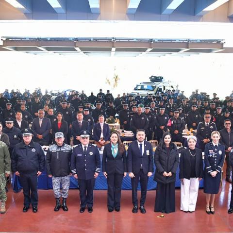 Policías