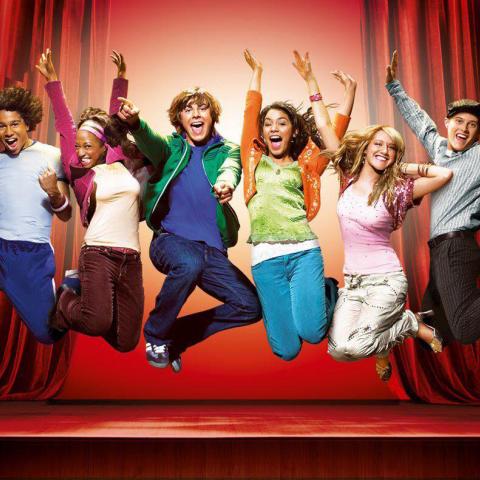 Rolling Stone, fans y parte del elenco celebran los 20 años de High School Musical