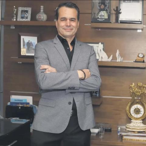 Adrián Corona