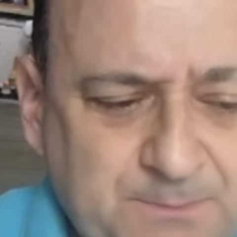 Lalo España informa que no formará parte de la gira Enroll