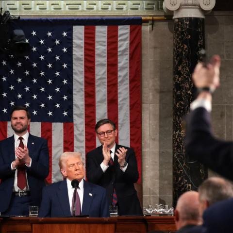 Congresistas presentan iniciativa para frenar uso militar de Trump en México