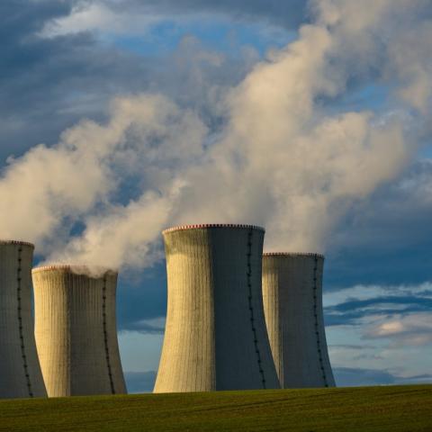 Una alarma detiene el reinicio de la planta nuclear más grande del mundo en Japón