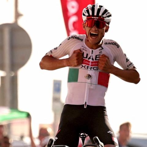 Isaac del Toro gana etapa reina del UAE Tour 2026