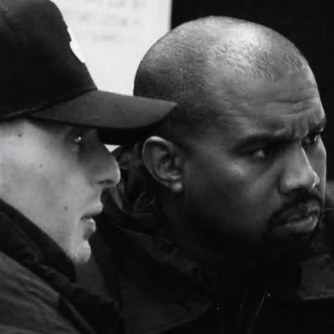 Kanye West y el mexicano Peso Pluma sorprenden con colaboración 