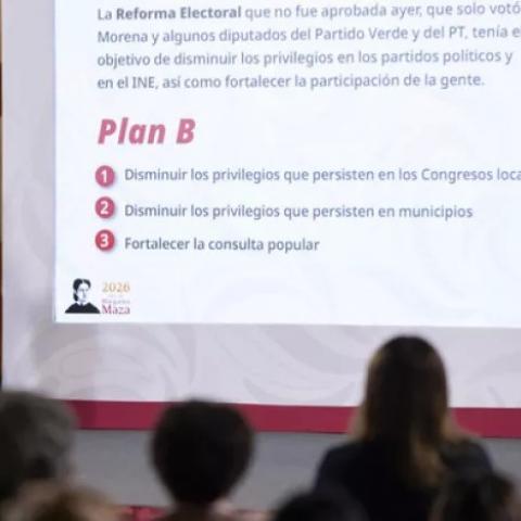 Sheinbaum anuncia que enviará este martes su “plan B” al Congreso